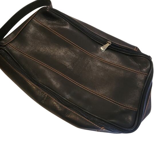 Links & Kings Black Leather Golf Shoe Bag with Shin Invitaional logo on front - Picture 5 of 12